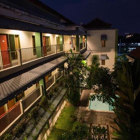 Spazzio Bali Hotel Kuta Lombok Exteriör bild