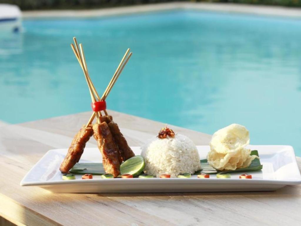 Spazzio Bali Hotel Kuta Lombok Exteriör bild