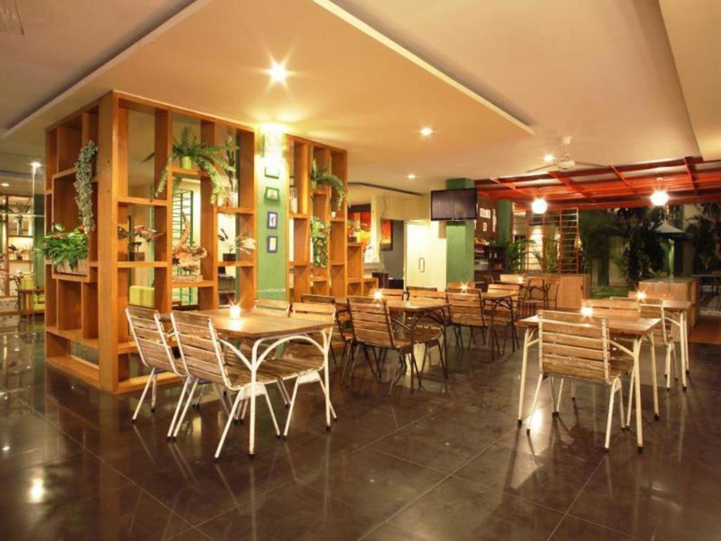 Spazzio Bali Hotel Kuta Lombok Exteriör bild