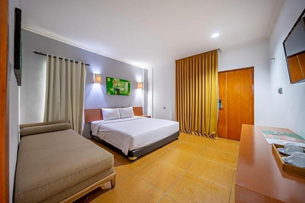 Spazzio Bali Hotel Kuta Lombok Exteriör bild