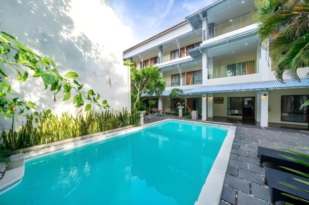 Spazzio Bali Hotel Kuta Lombok Exteriör bild