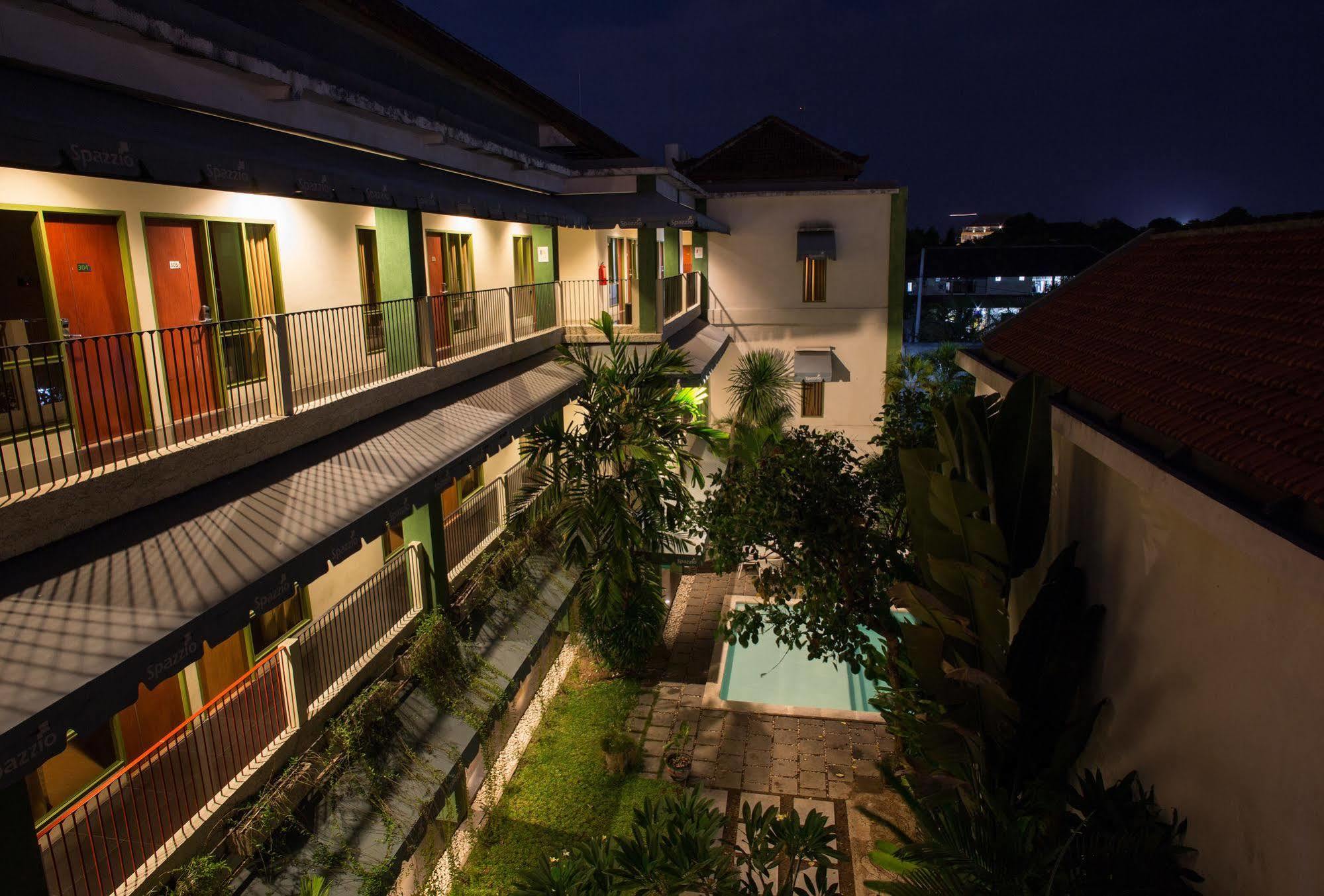 Spazzio Bali Hotel Kuta Lombok Exteriör bild